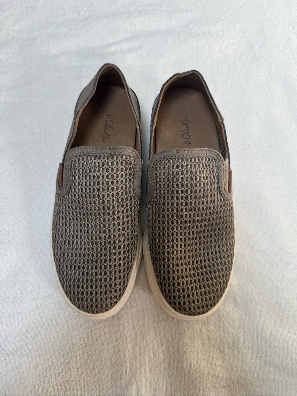 EUC Olukai Pehuea Women’s Slip-On Mesh Casual Shoes in Taupe Size 5